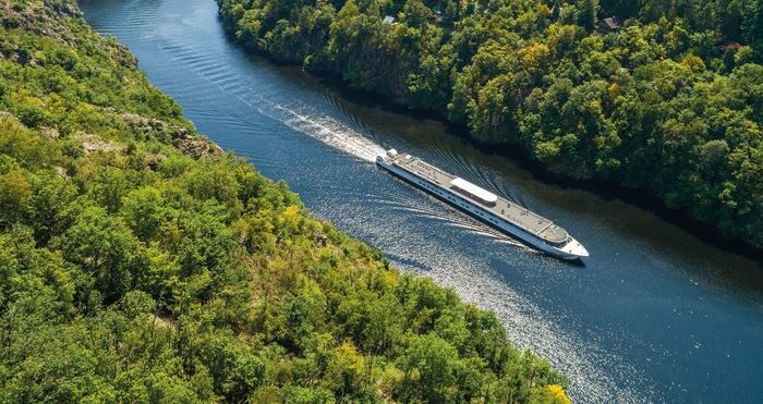 Shore excursions and activities on MS R.E. Waydelich L.J.
